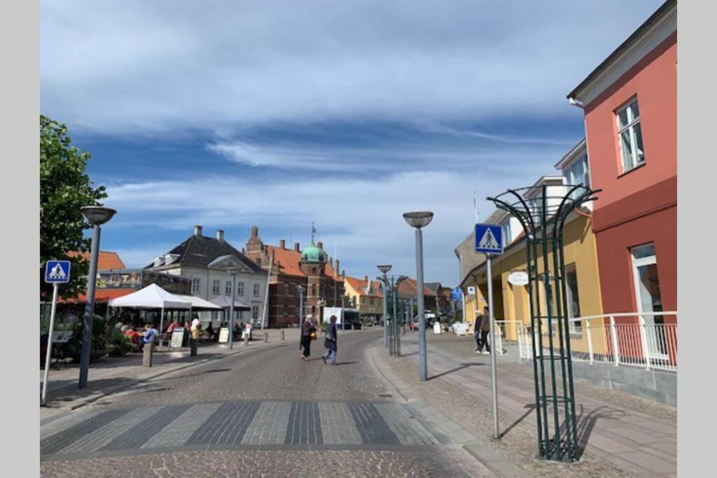 Lejlighed på Torvet i Stege Eksteriør bilde